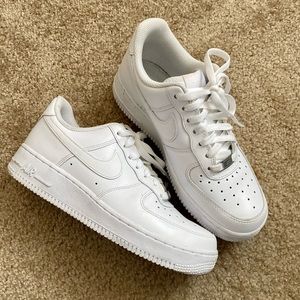 Nike Air Force 1 (AF1) 07 Low, Size 8